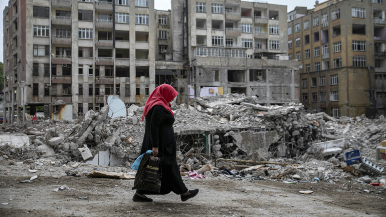 Διάσκεψη στο Βερολίνο για την ανοικοδόμηση των περιοχών που επλήγησαν από τους καταστροφικούς σεισμούς στην Τουρκία